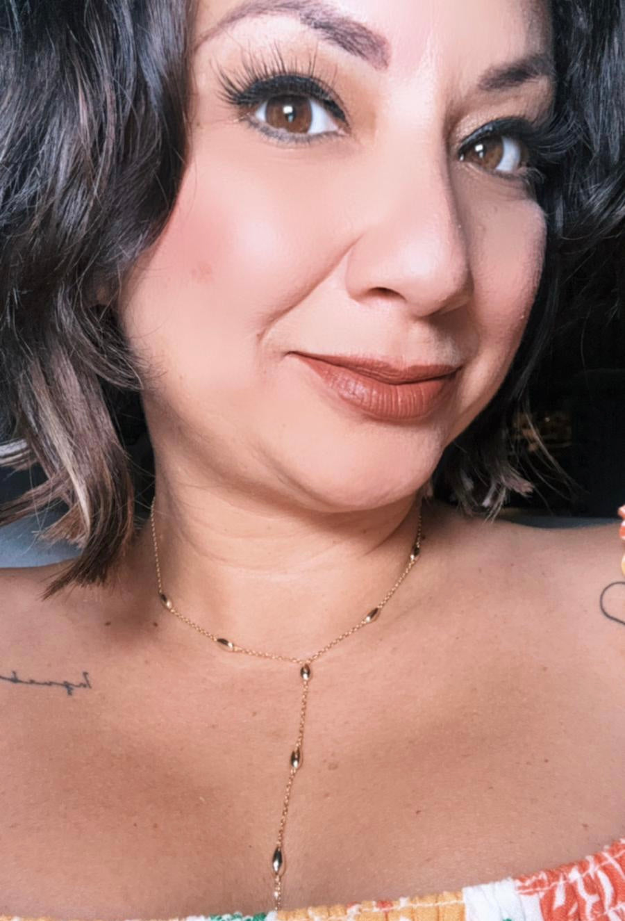 Lariat necklace with drops