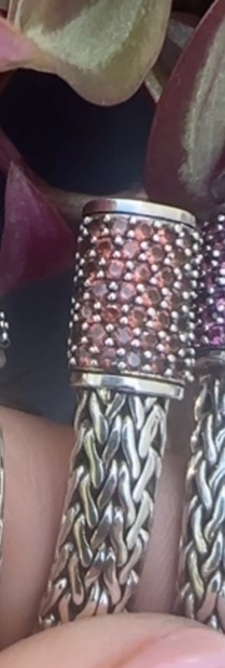 Elegant bracelet