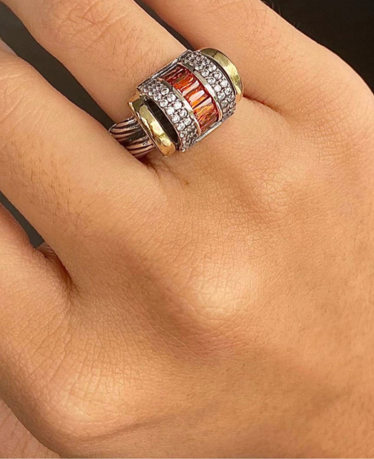 Sophistic ring