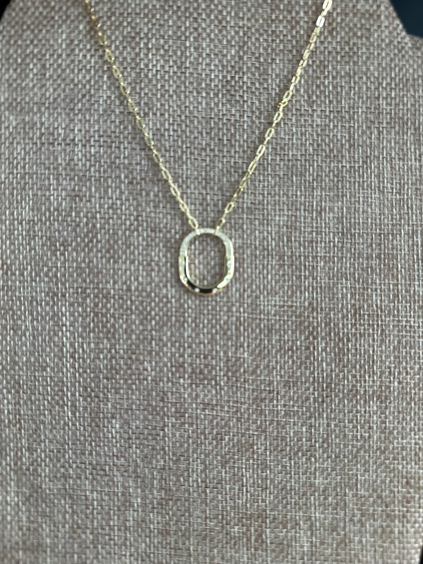 Oval necklace